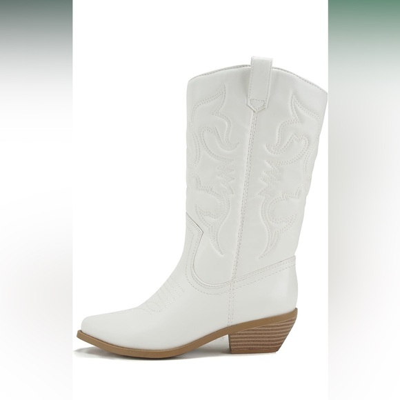 White cowgirl boots size 6.5 - Picture 2 of 9